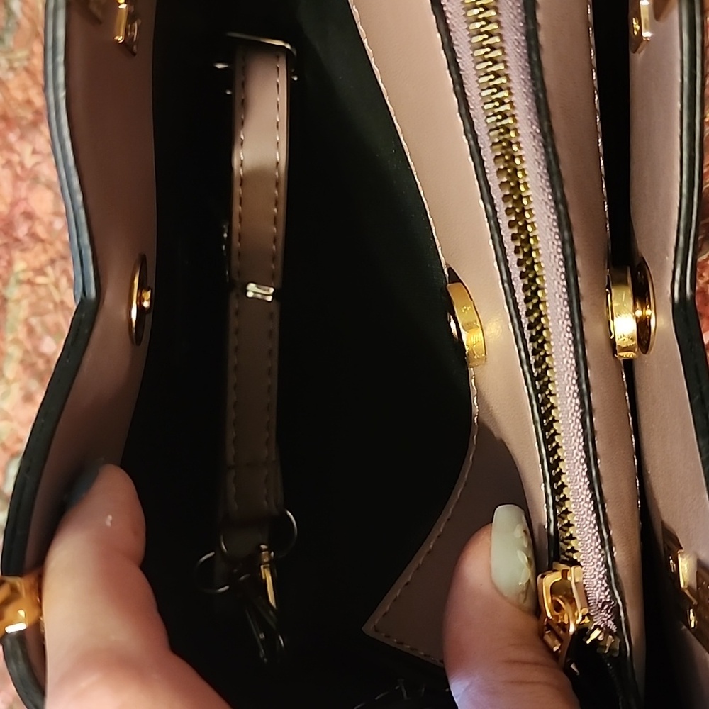 Purse - Picture 7 of 7